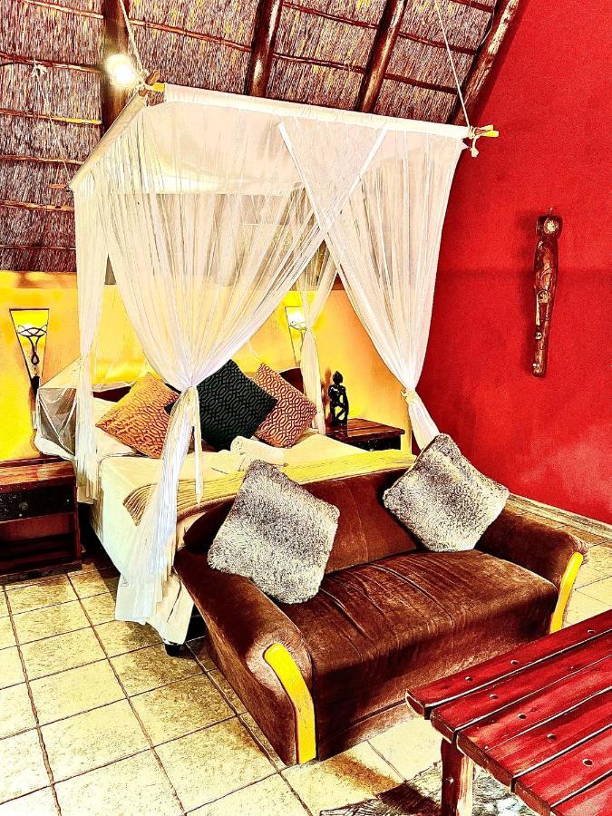 Manzini Chalets Marloth Park Eksteriør bilde