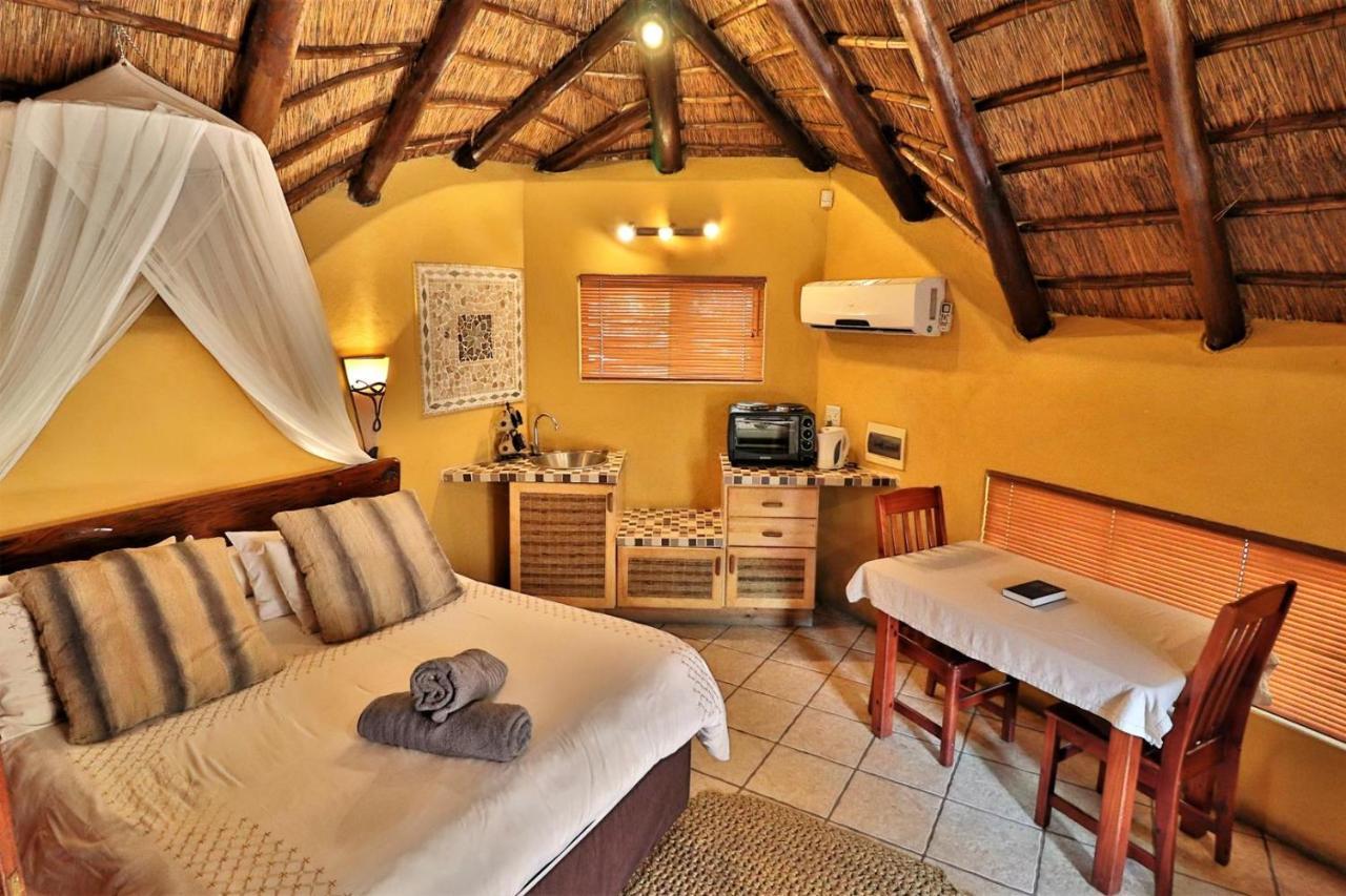 Manzini Chalets Marloth Park Eksteriør bilde